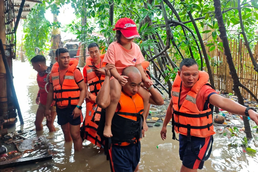 Tropical storm Bualoi leaves 10 dead, over 433,000 evacuated in Philippines